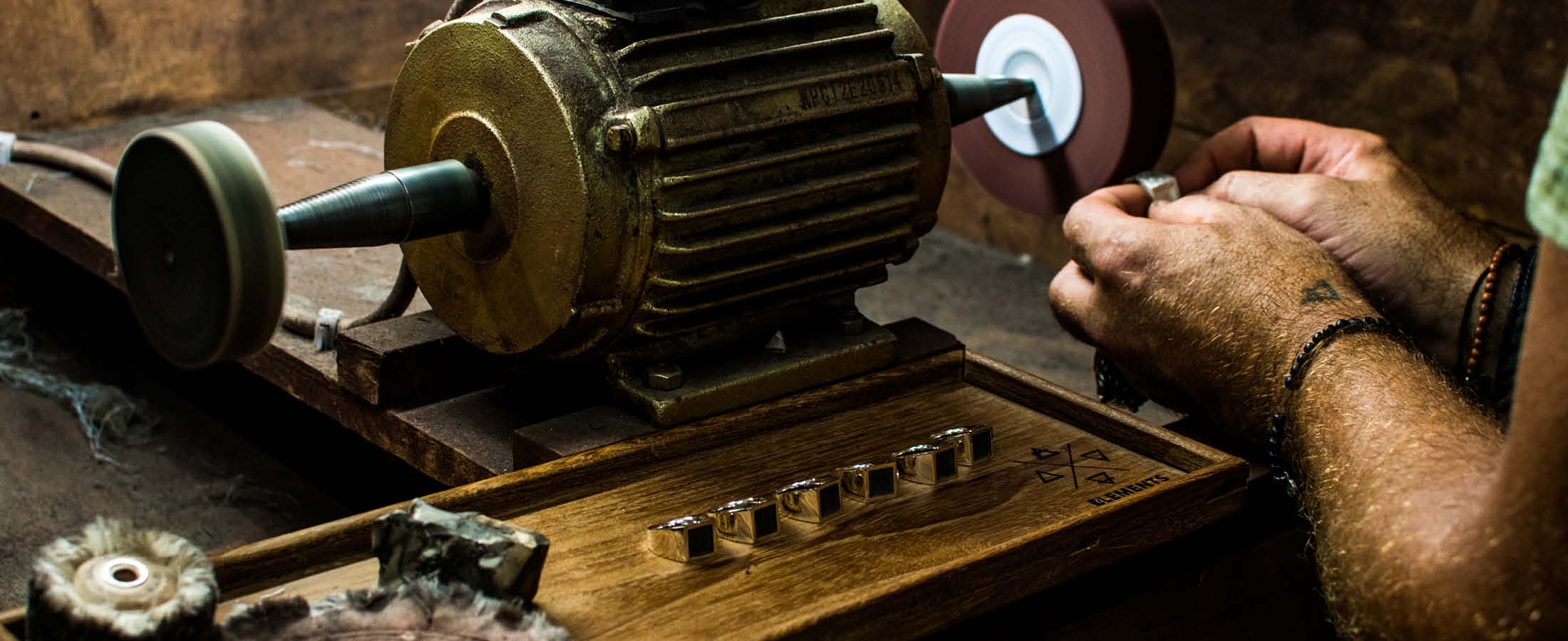 elements schmuckstuck