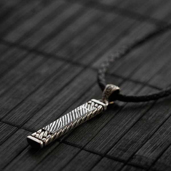 Personalisierten Schmuck gravieren